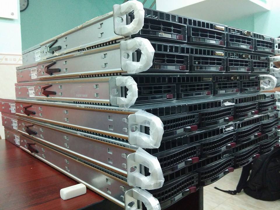 Server Supermicro rack 1U 4 Hostwap